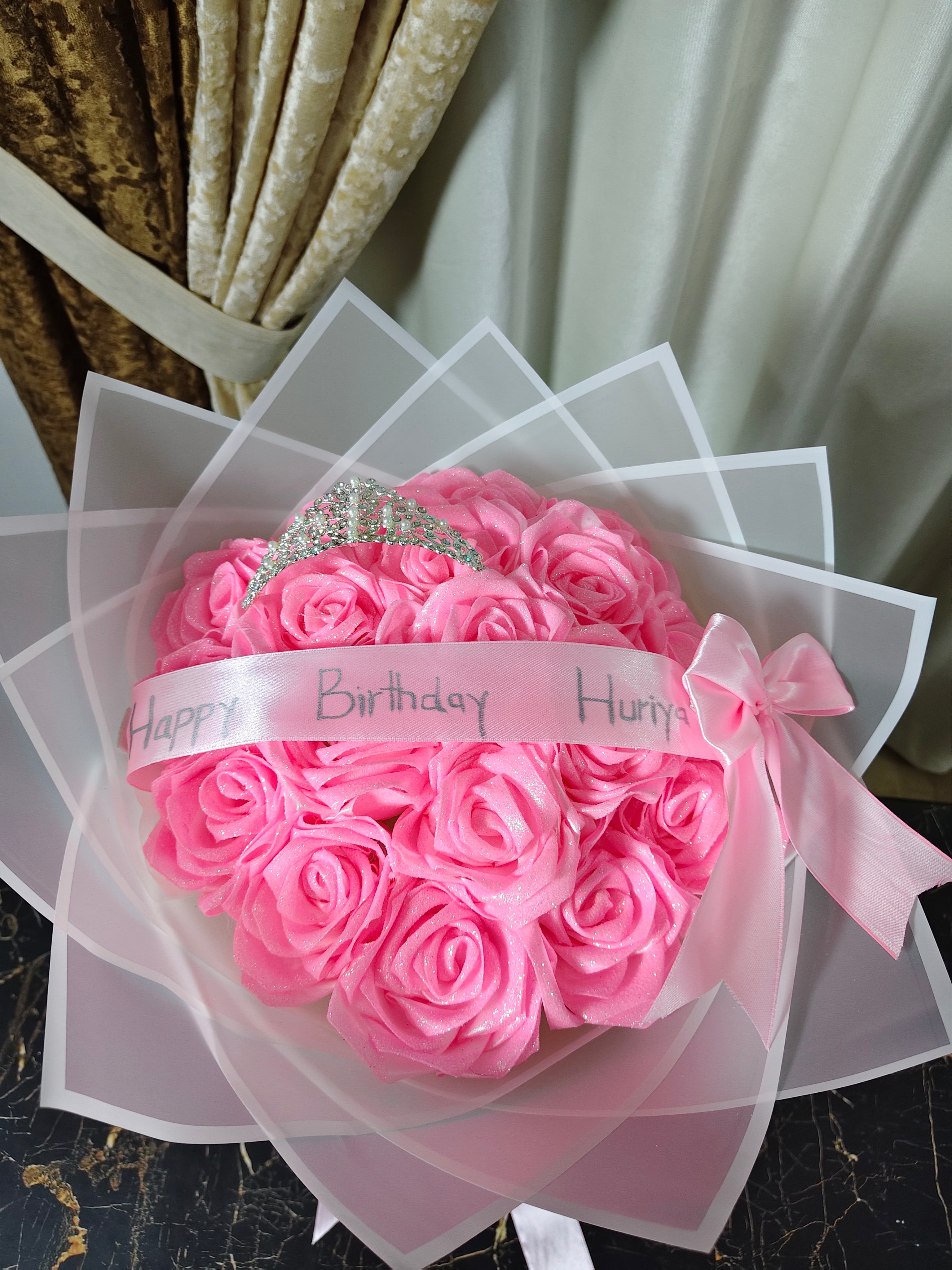 18 Roses Ribbon Bouquet With Glitter